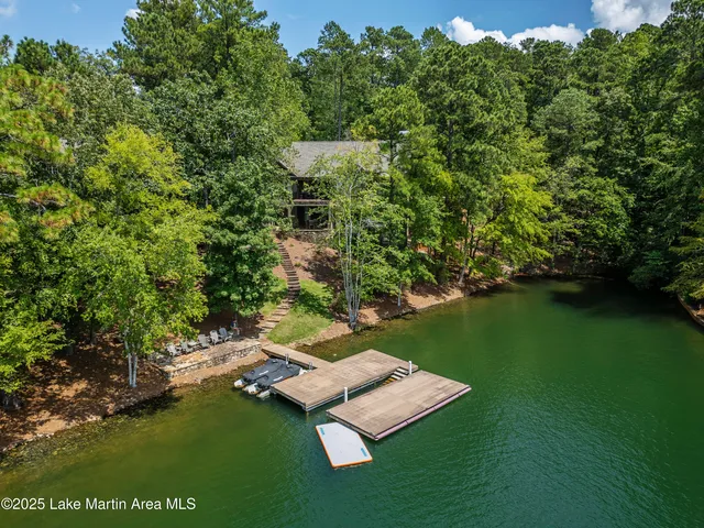 89 Cedar Rdg, Alexander City, AL 35010