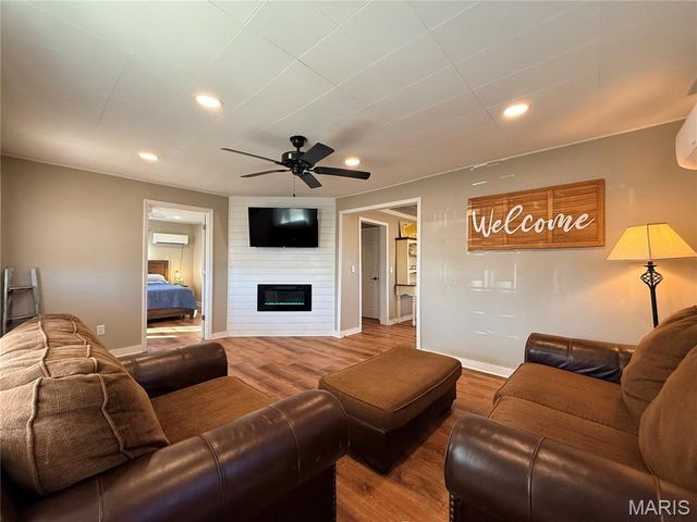 153 W  Reed Ave, Puxico, MO 63960