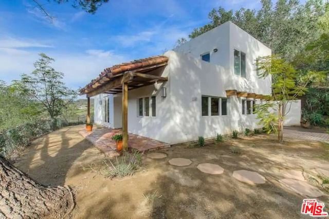 1840 Arteique Rd, Topanga, CA 90290