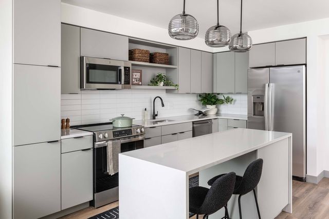 1818 7th St NW #707, Washington, DC 20001