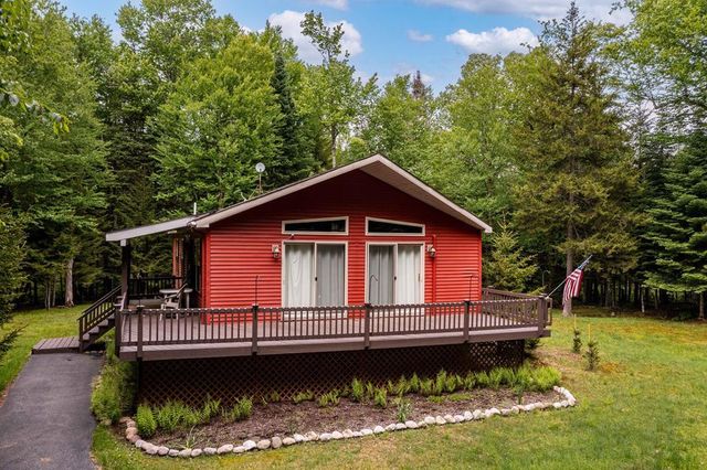 125 Loggers Trl, Old Forge, NY 13420