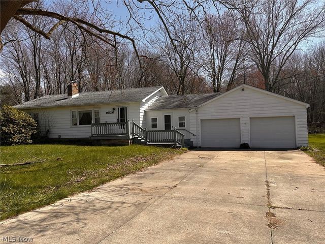9526 Horn Rd, Windham, OH 44288