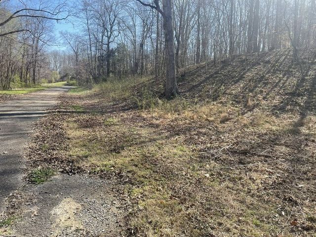 1195 Blaylock Rd, Dickson, TN 37055