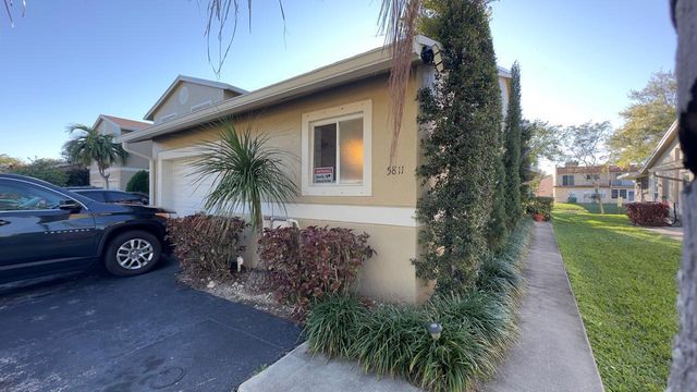5811 NW 57th Ave, Tamarac, FL 33319