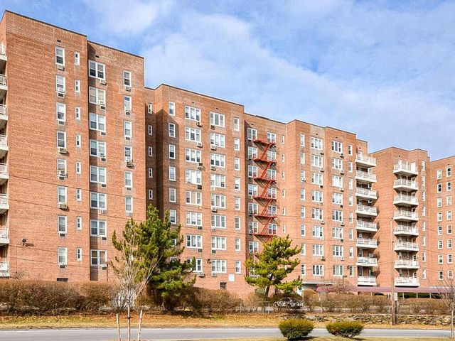 245 Rumsey Road #6X, Yonkers, NY 10705
