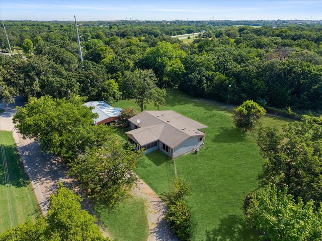 6217 Baker Ln, Alvarado, TX 76009
