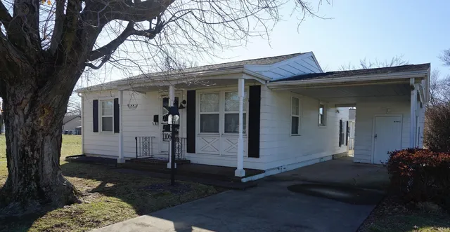1106 N  Weinbach Ave, Evansville, IN 47711