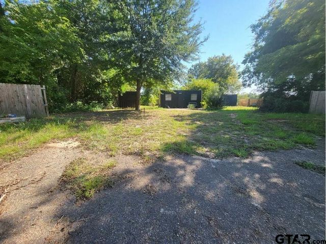 3210 Walton Rd, Tyler, TX 75701
