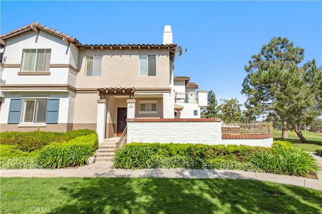 2330 Sunningdale Dr, Tustin, CA 92782
