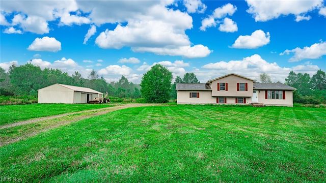 2338 State Route 14, Deerfield, OH 44411