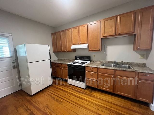 4932 Schollmeyer Ave, Saint Louis, MO 63109