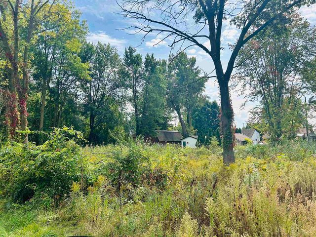 Shady Shores Rd, Bay City, MI 48706