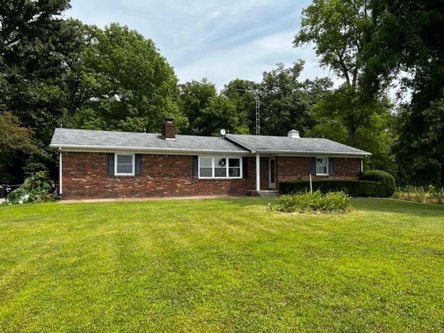 4492 N  County Road 550 W, Connersville, IN 47331