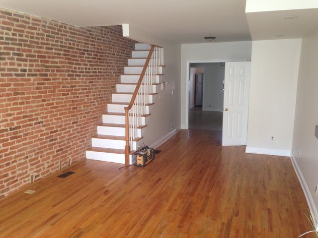 414 S  Clinton St, Baltimore, MD 21224