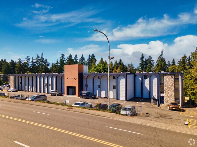 12311 Ambaum Blvd SW #3B-2Ba-1344Sqft, Seattle, WA 98146
