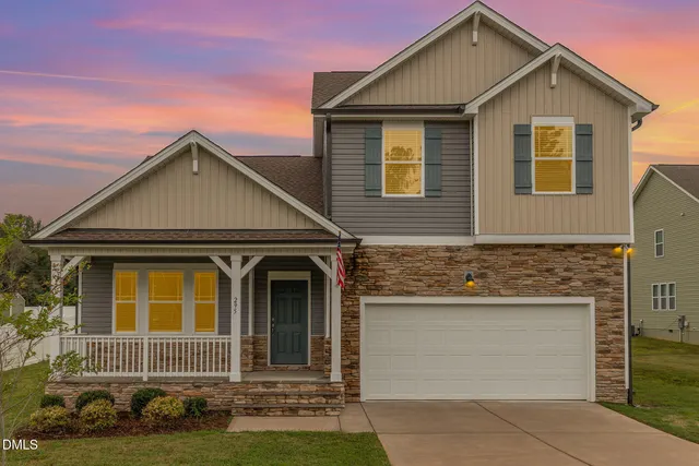 295 Avery Meadows Dr, Smithfield, NC 27577