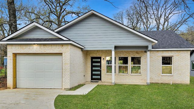 767 Welch Ln, Mabank, TX 75156