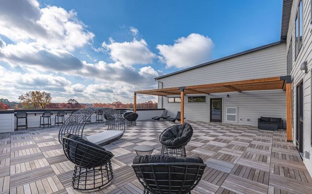 2775 Patrick John Dr #1201, Eau Claire, WI 54703