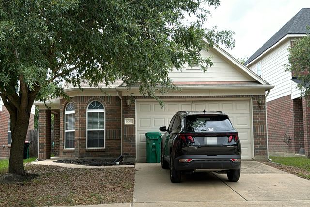 14703 Keystone Green Dr, Cypress, TX 77429