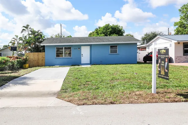 5654 Papaya Road, West Palm Beach, FL 33413