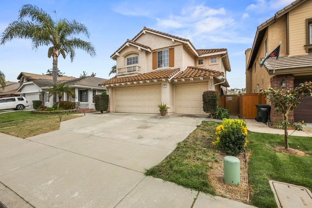 1675 Turnberry Dr, San Marcos, CA 92069