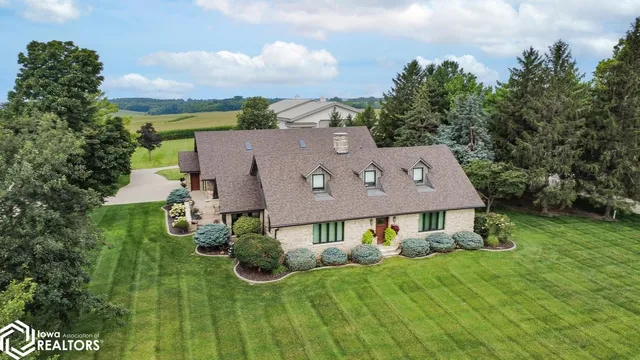 2775 Osburn Ave, Oskaloosa, IA 52577