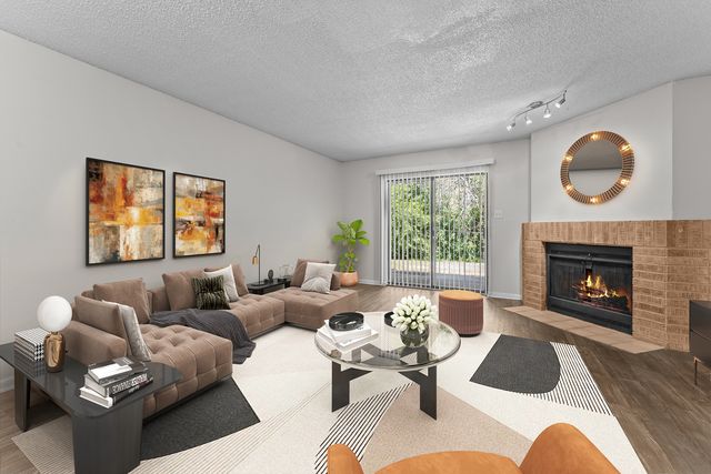 13031 Park Xing #302, San Antonio, TX 78217