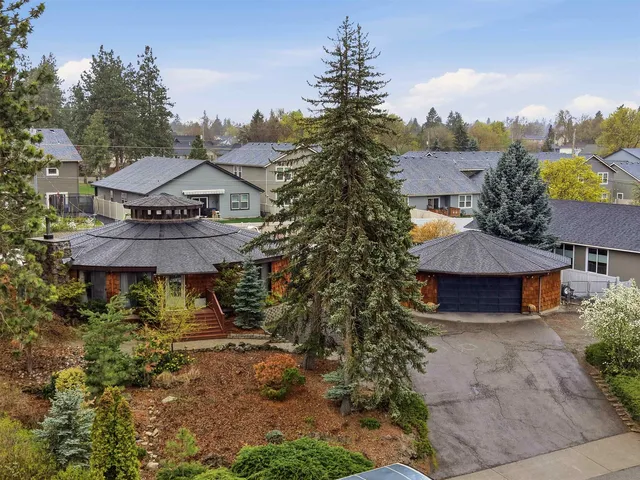 4242 E  Congress Ave, Spokane, WA 99223