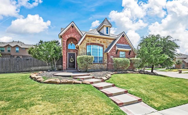 6013 Bee Balm Dr, Fort Worth, TX 76123