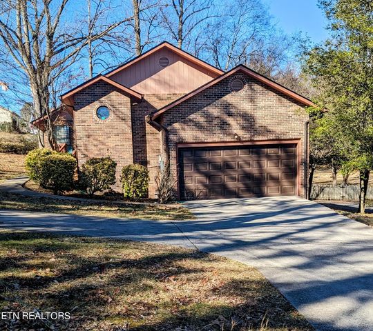 5819 Hillock Rd, Knoxville, TN 37918