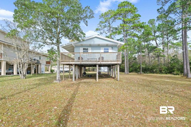 7947 Bayshore Dr, Elberta, AL 36530