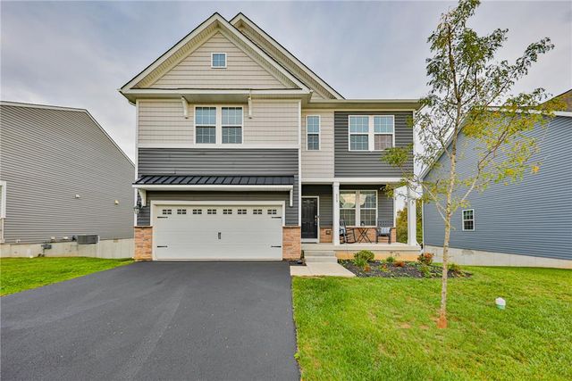 319 Knollwood Dr, Easton, PA 18040