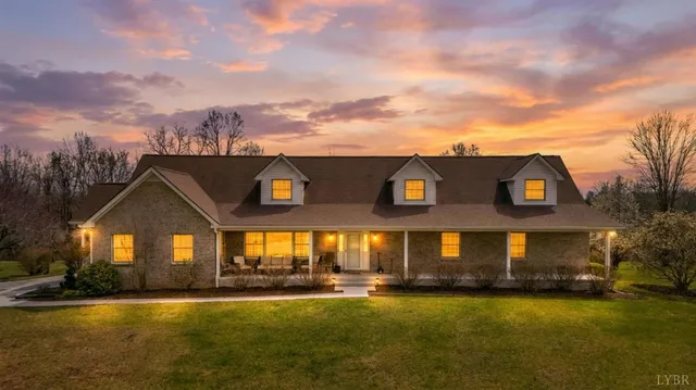 712 Cherry Hill Rd, Amherst, VA 24521