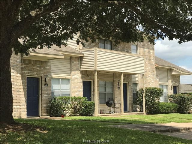 922 Spring Loop #A, College Station, TX 77840