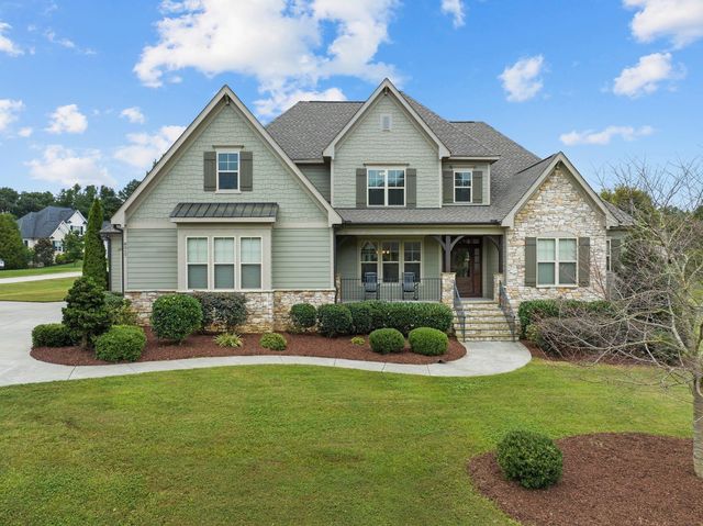 8517 Mangum Hollow Dr, Wake Forest, NC 27587