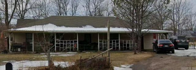 1698 N  Main St, Waldron, AR 72958