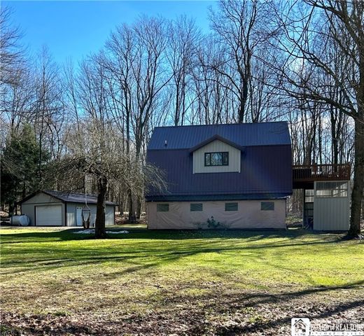 5501 Damon Hill Rd, Sinclairville, NY 14782