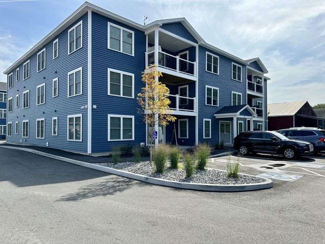 2-4 Diane Way #114, Windham, ME 04062