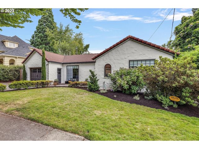 3830 NE Wistaria Dr, Portland, OR 97212