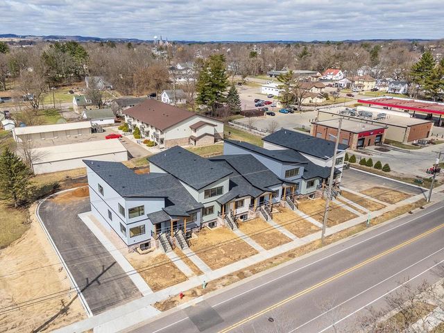 202 South Dewey Avenue, Reedsburg, WI 53959