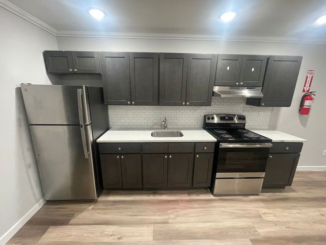 113 12th Ave, Paterson, NJ 07501