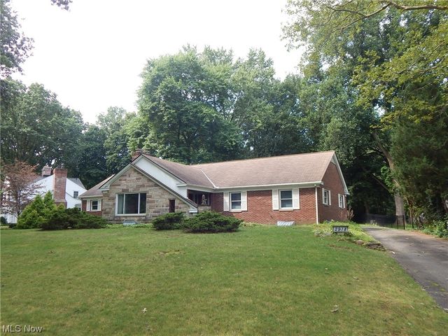 2918 Circle Dr, Stow, OH 44224