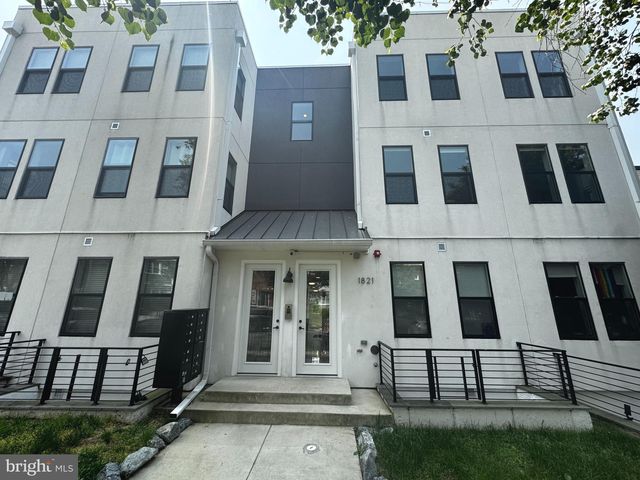 1821 I St #3, Washington, DC 20002