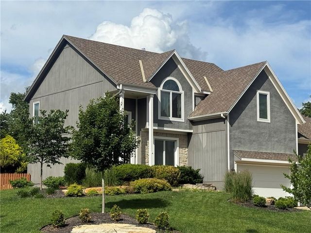 5920 W  153rd St, Overland Park, KS 66223
