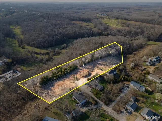 Houston Ln, Saint Robert, MO 65584