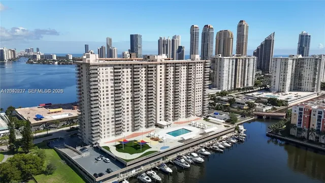 250 174th St #1211, Sunny Isles Beach, FL 33160