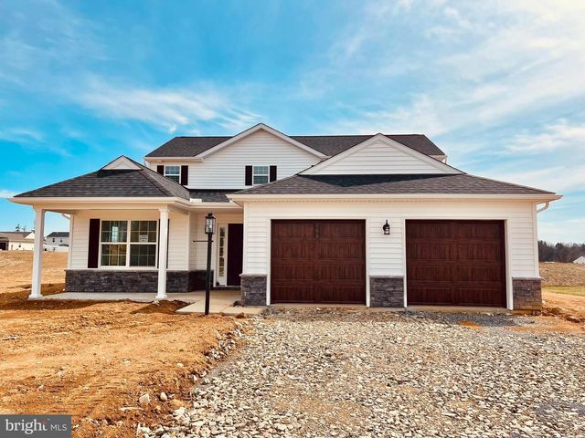 247 Gardenia Ln #13, Lebanon, PA 17042