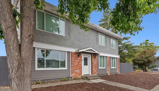 27 Panorama Dr #C, Vallejo, CA 94589