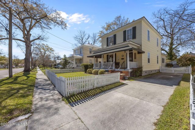 1407 N Pasteur Street, New Bern, NC 28560