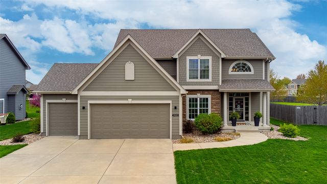 4208 SW Camden Ridge Dr, Ankeny, IA 50023
